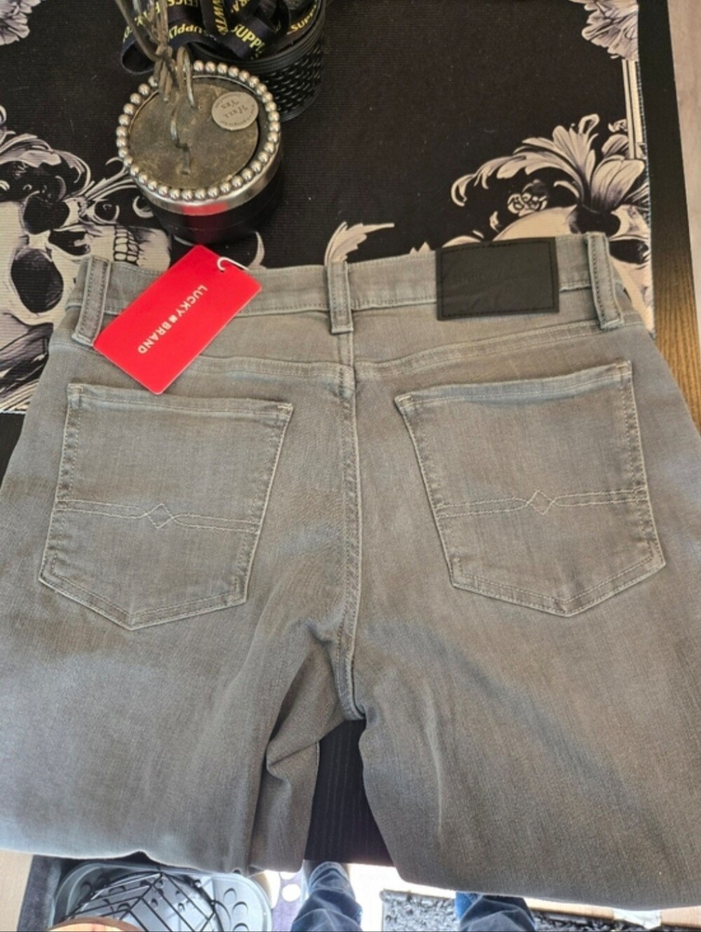 NWT! Lucky Brand Sweet Mid Straight Leg Jeans in Light Gray. Size 4/27 - Picture 14 of 14